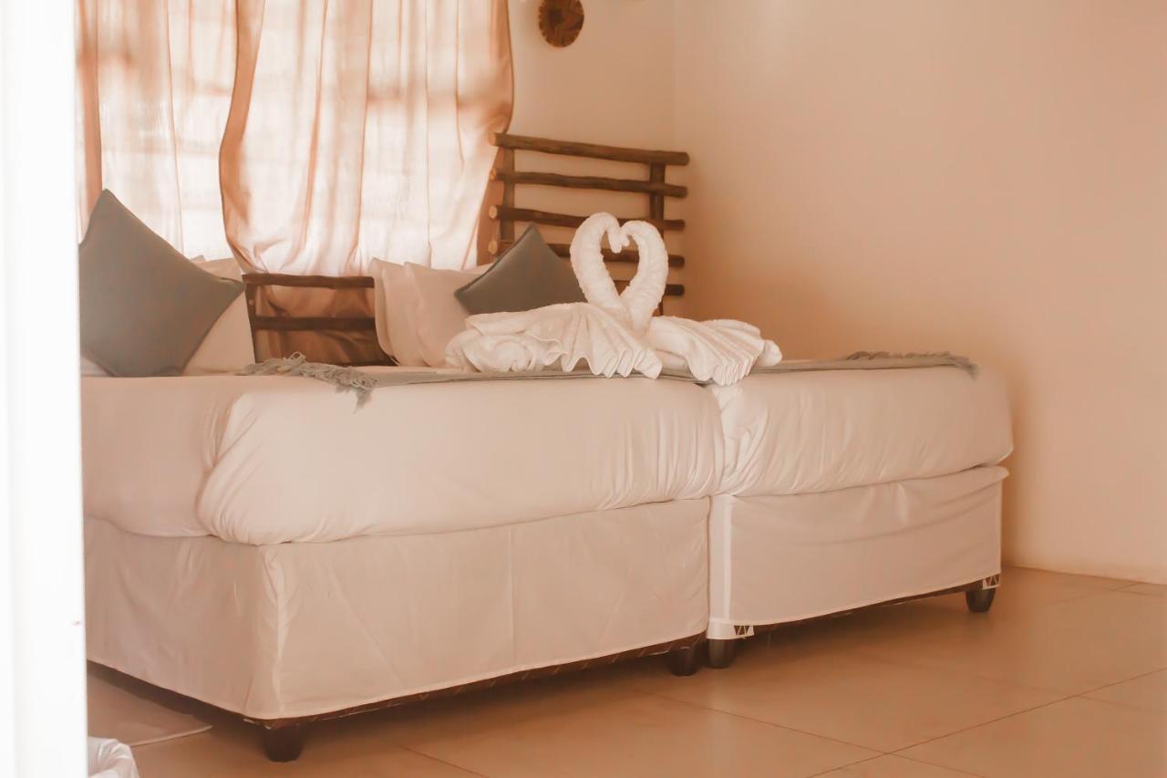 Leeville Guesthouse Kasane Kültér fotó