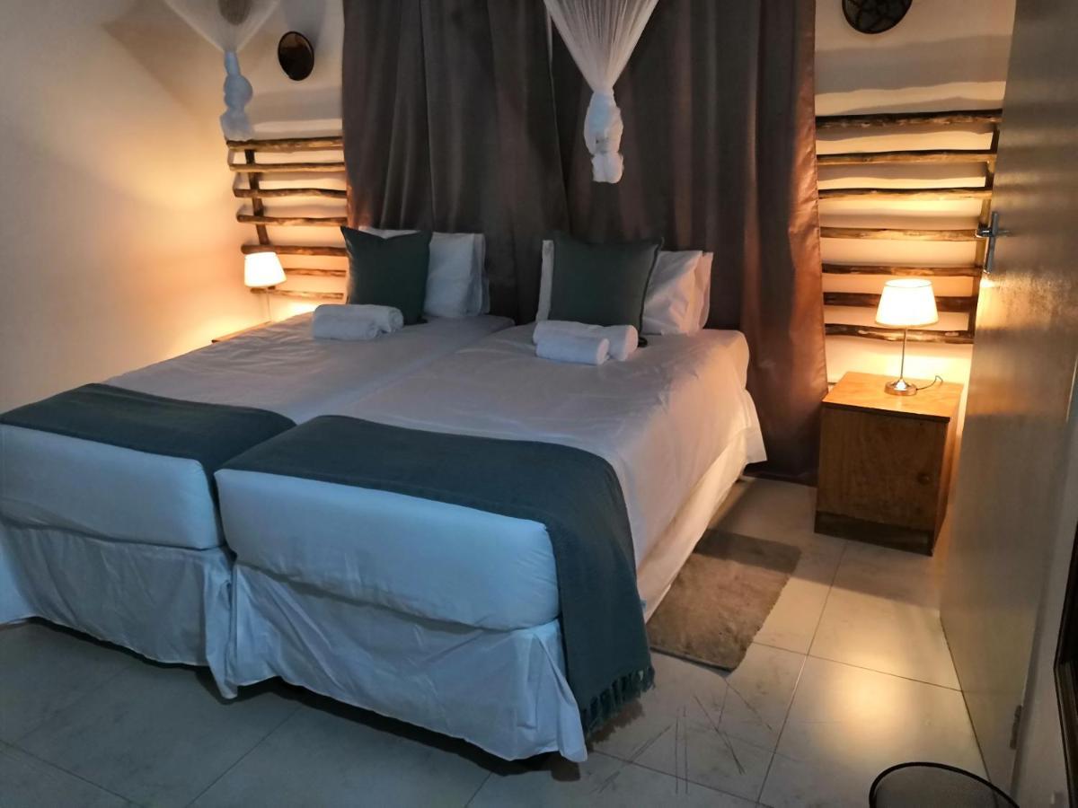 Leeville Guesthouse Kasane Kültér fotó